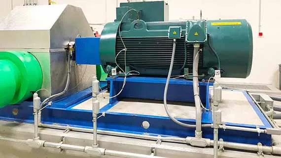 600 horsepower, 460 Vac, VFD motor and pump.